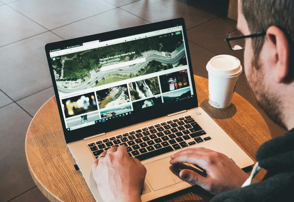Buscamos diseñador/a instruccional para crear cursos e-learning que transformen la formación profesional 1 buscamos diseñador/a instruccional